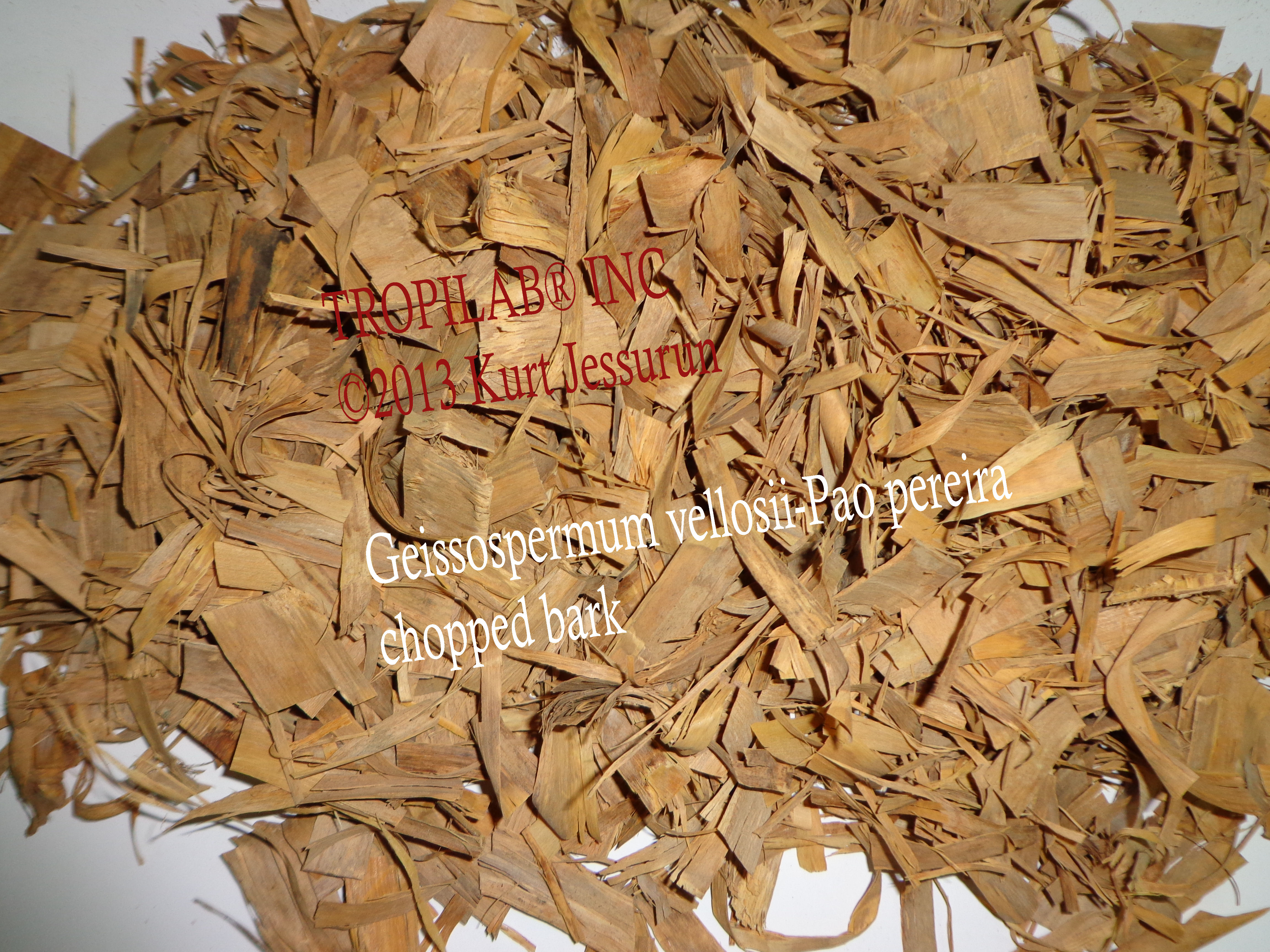 Geissospermum vellosii - Pao pereira chopped bark (Tropilab)